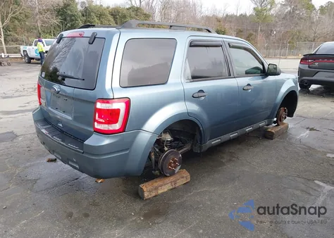 2011 Ford Escape Xlt from USA, damaged, VIN 1FMCU0D75BKA47469